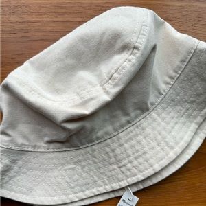 BNWT Madewell Cream Bucket Hat
